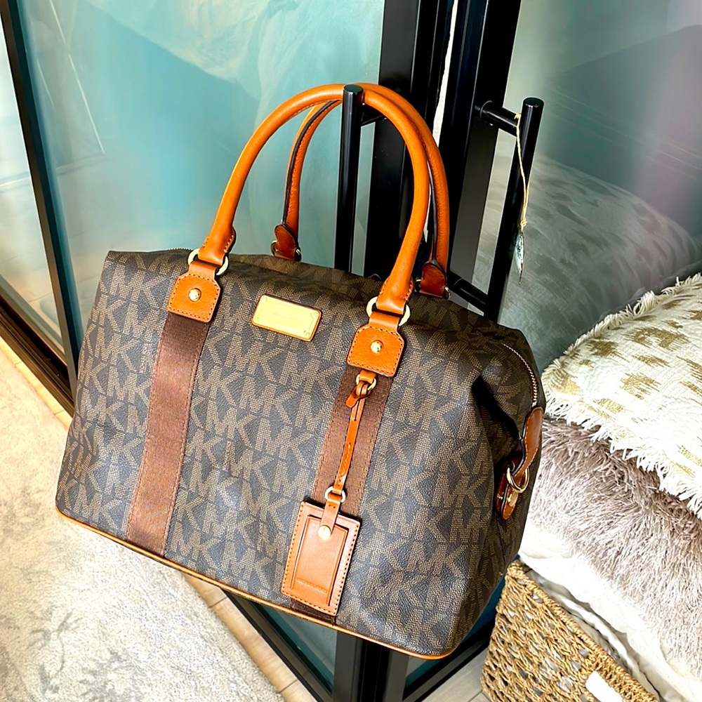 Micheal Kors Weekend Bag